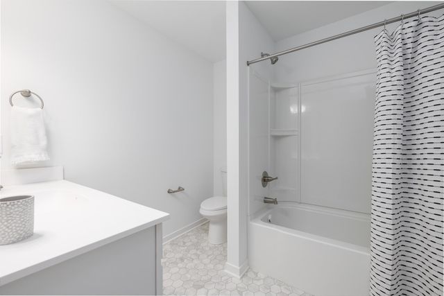 2034 James Avenue N, Minneapolis, MN 55411