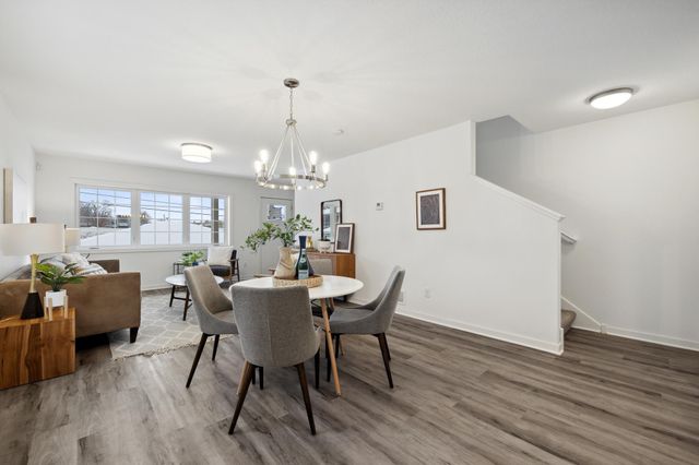 2034 James Avenue N, Minneapolis, MN 55411