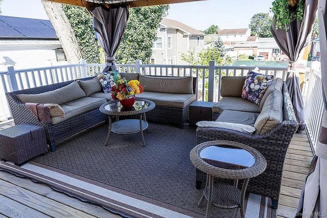 169 Doris Avenue, Franklin Square, NY 11010