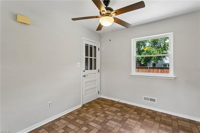 711 Spruce RD, Newport News, VA 23601