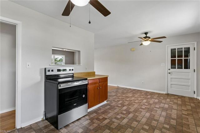 711 Spruce RD, Newport News, VA 23601