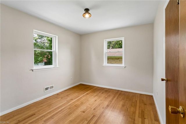 711 Spruce RD, Newport News, VA 23601