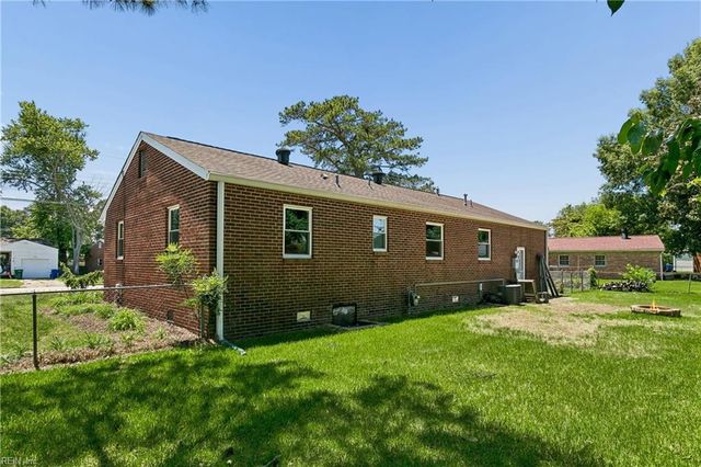 711 Spruce RD, Newport News, VA 23601