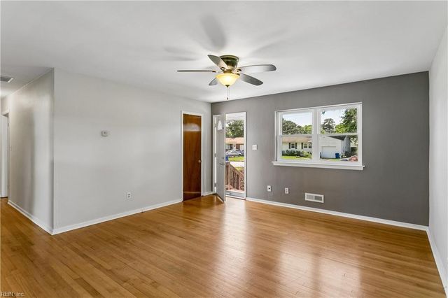 711 Spruce RD, Newport News, VA 23601