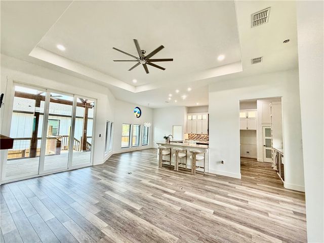 3702 Laguna Shores, Corpus Christi, TX 78418