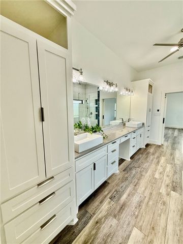 3702 Laguna Shores, Corpus Christi, TX 78418