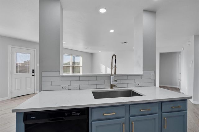 313 Drystone TRL, Liberty Hill, TX 78642