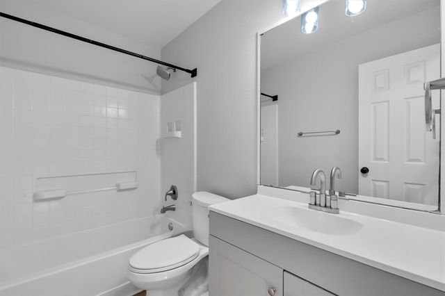 313 Drystone TRL, Liberty Hill, TX 78642