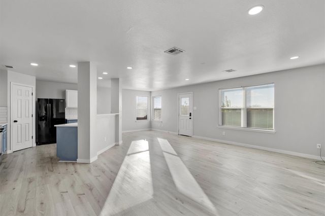 313 Drystone TRL, Liberty Hill, TX 78642
