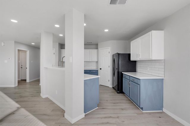 313 Drystone TRL, Liberty Hill, TX 78642