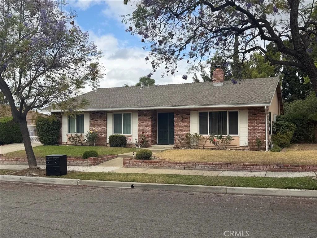 2159 Edinboro Avenue, Claremont, CA 91711