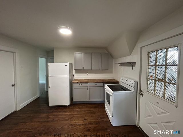 50 School Street, Groton, CT 06340