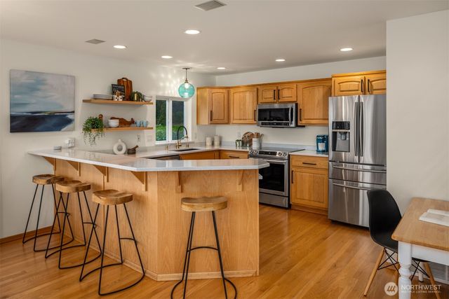 1943 Shore Avenue, Freeland, WA 98249
