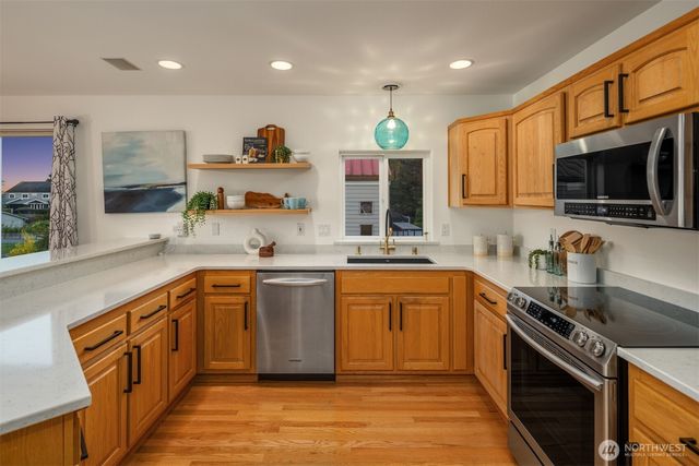 1943 Shore Avenue, Freeland, WA 98249