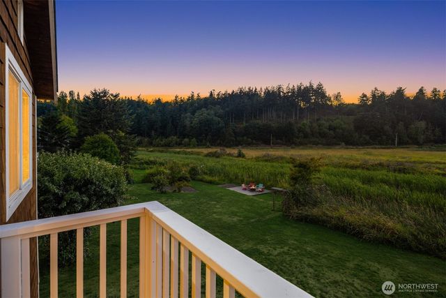 1943 Shore Avenue, Freeland, WA 98249