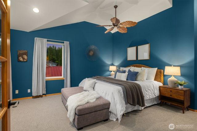 1943 Shore Avenue, Freeland, WA 98249