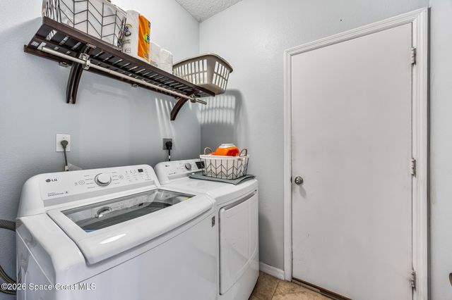 2049 Maeve Circle, Melbourne, FL 32904