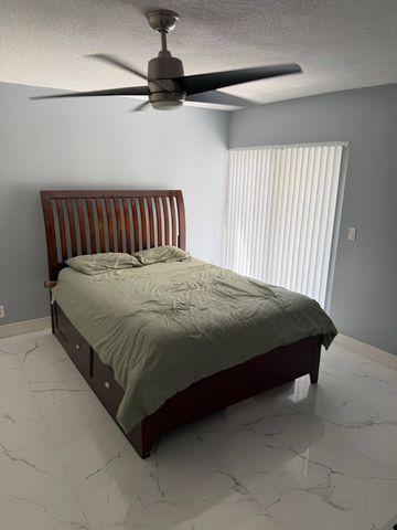 3801 WATERVIEW Circle, Palm Springs, FL 33461