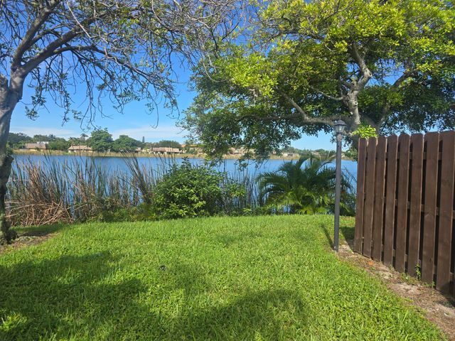 3801 WATERVIEW Circle, Palm Springs, FL 33461