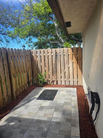 3801 WATERVIEW Circle, Palm Springs, FL 33461