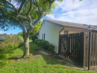3801 WATERVIEW Circle, Palm Springs, FL 33461