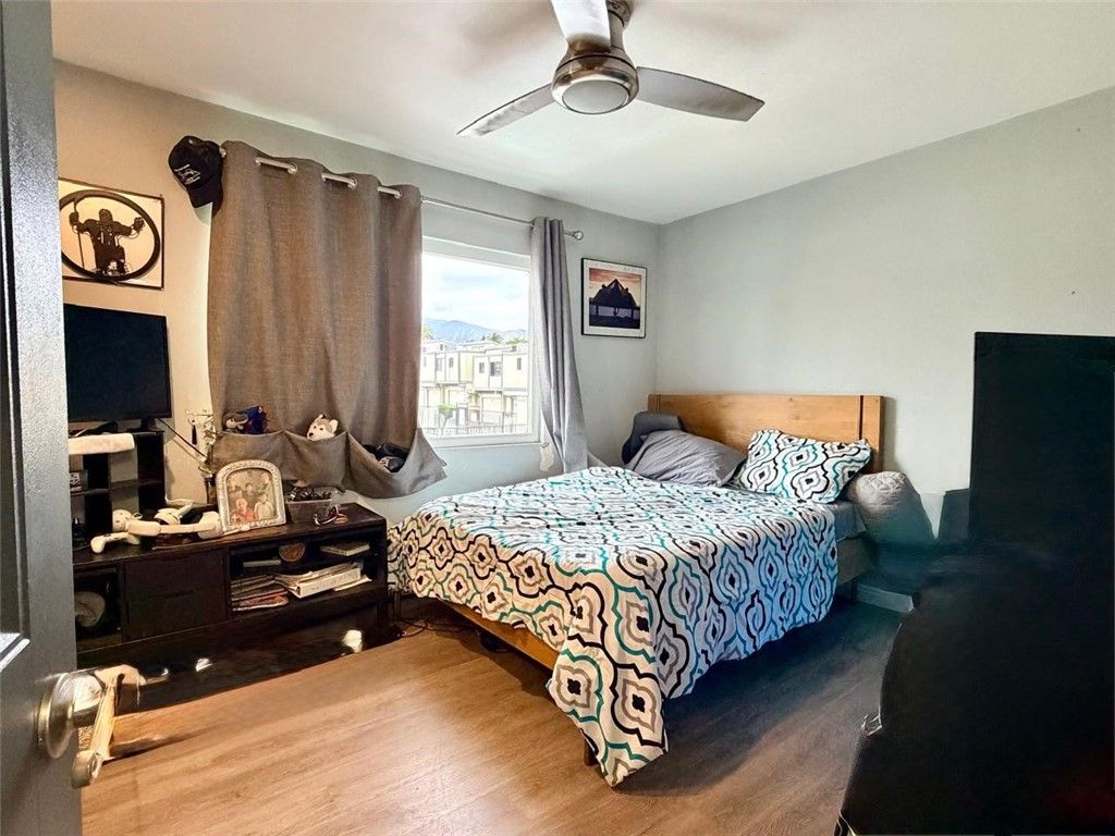 Image 11 of property listing at 2350 Osbun 77, San Bernardino, CA 92404