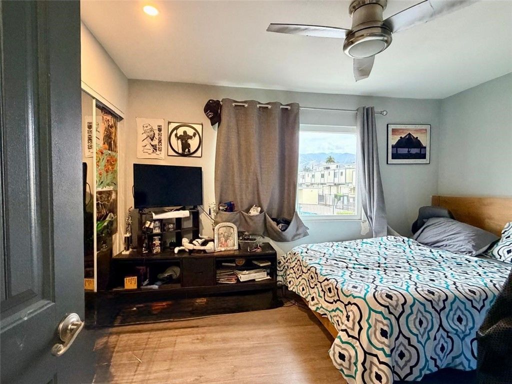 Image 12 of property listing at 2350 Osbun 77, San Bernardino, CA 92404