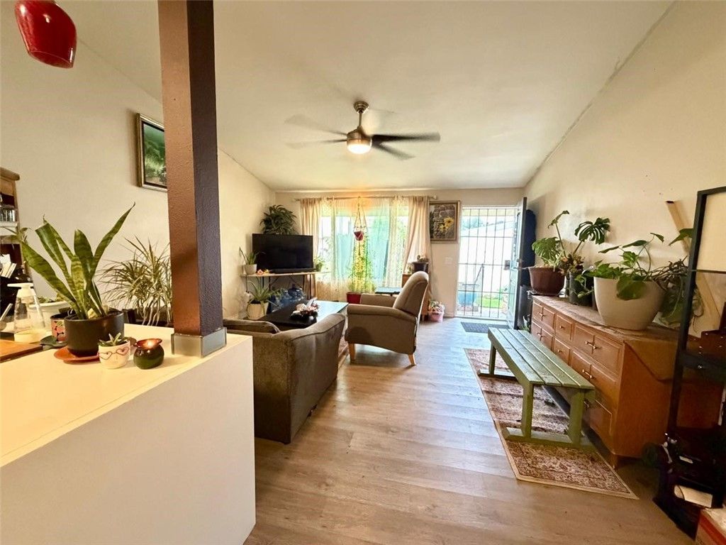 Image 4 of property listing at 2350 Osbun 77, San Bernardino, CA 92404