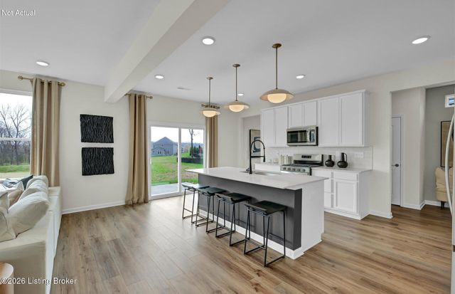 16923 Aiken Ridge Cir, Louisville, KY 40245