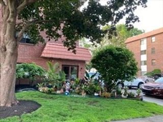 8 Nahant Pl. 301, Lynn, MA 01902