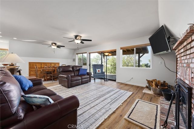 28207 Oaks Rancho, Keene, CA 93531