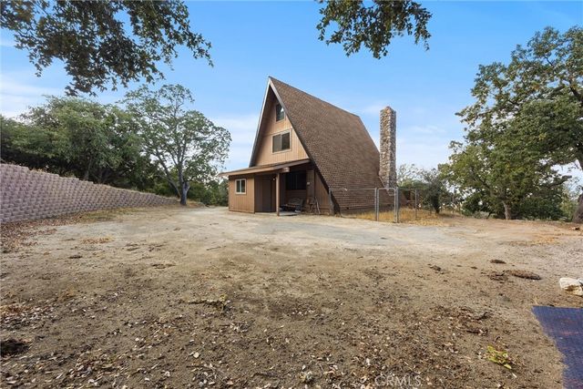 28207 Oaks Rancho, Keene, CA 93531