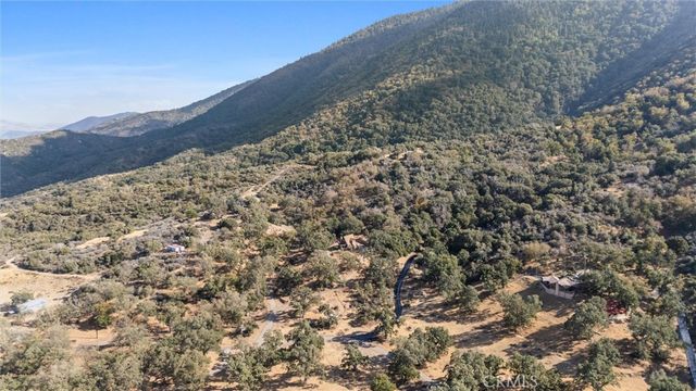 28207 Oaks Rancho, Keene, CA 93531