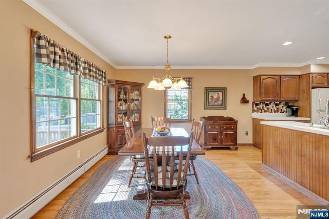 28 Wanamaker Avenue, Mahwah, NJ 07430
