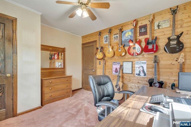 28 Wanamaker Avenue, Mahwah, NJ 07430