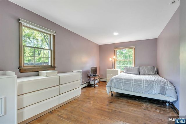 28 Wanamaker Avenue, Mahwah, NJ 07430