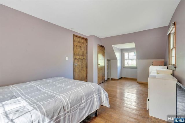 28 Wanamaker Avenue, Mahwah, NJ 07430