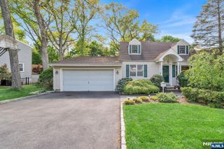 28 Wanamaker Avenue, Mahwah, NJ 07430