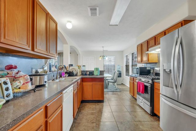 14130 Magnus Lane, Houston, TX 77083