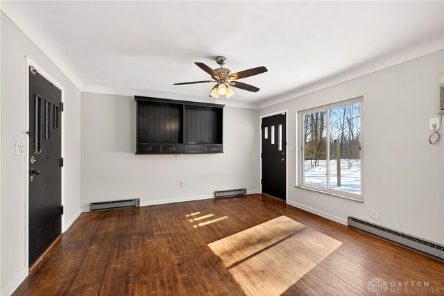 4477 E Centerville Road, Sugarcreek Twp, OH 45370