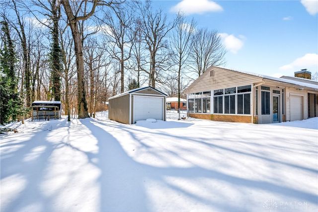 4477 E Centerville Road, Sugarcreek Twp, OH 45370