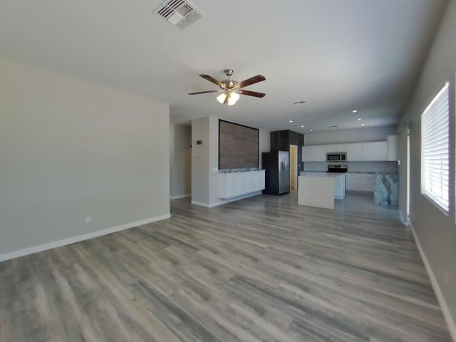30493 N Bareback Trail, San Tan Valley, AZ 85143
