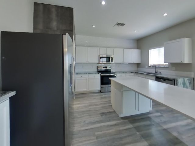 30493 N Bareback Trail, San Tan Valley, AZ 85143