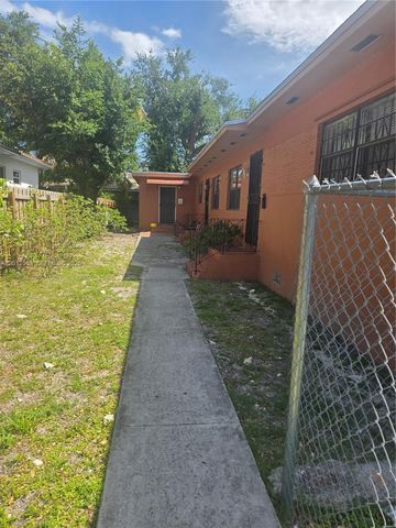 210 NW 69th St 212, Miami, FL 33150