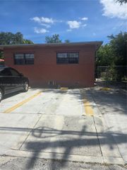 210 NW 69th St 212, Miami, FL 33150