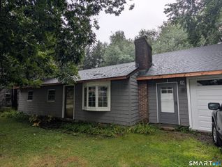 110 Laurelwood Drive, East Lyme, CT 06357