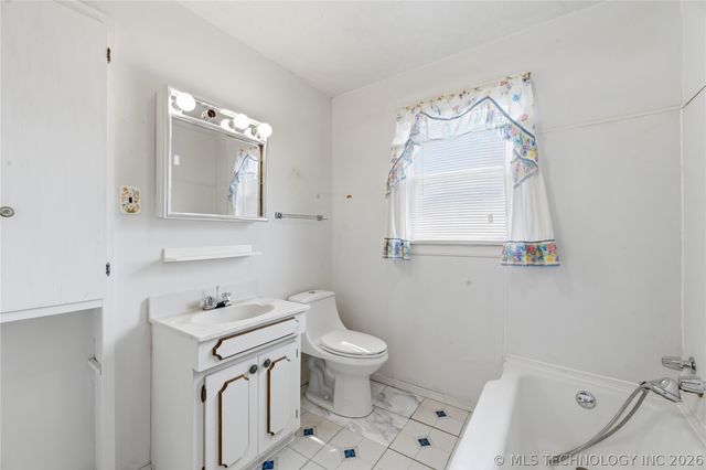 3619 S 29th West Avenue, Tulsa, OK 74107