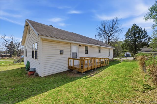 3619 S 29th West Avenue, Tulsa, OK 74107