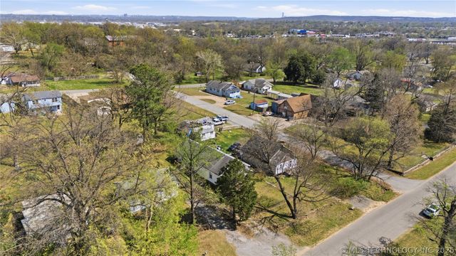 3619 S 29th West Avenue, Tulsa, OK 74107