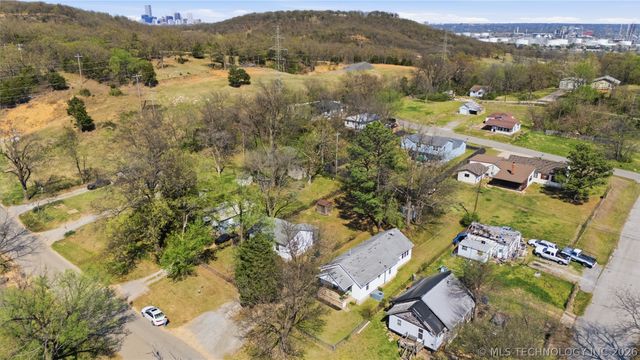 3619 S 29th West Avenue, Tulsa, OK 74107